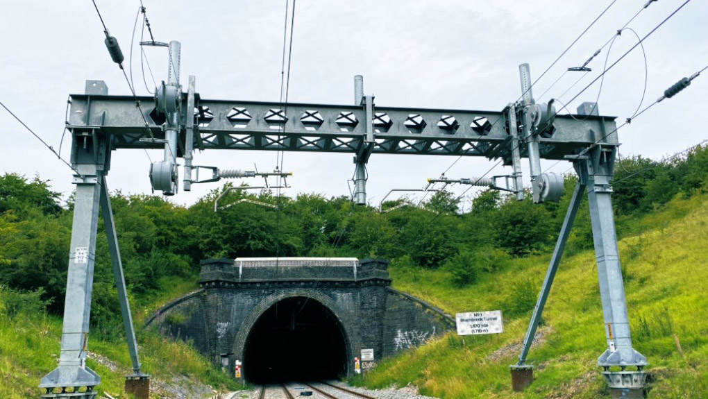 London to Corby electrification