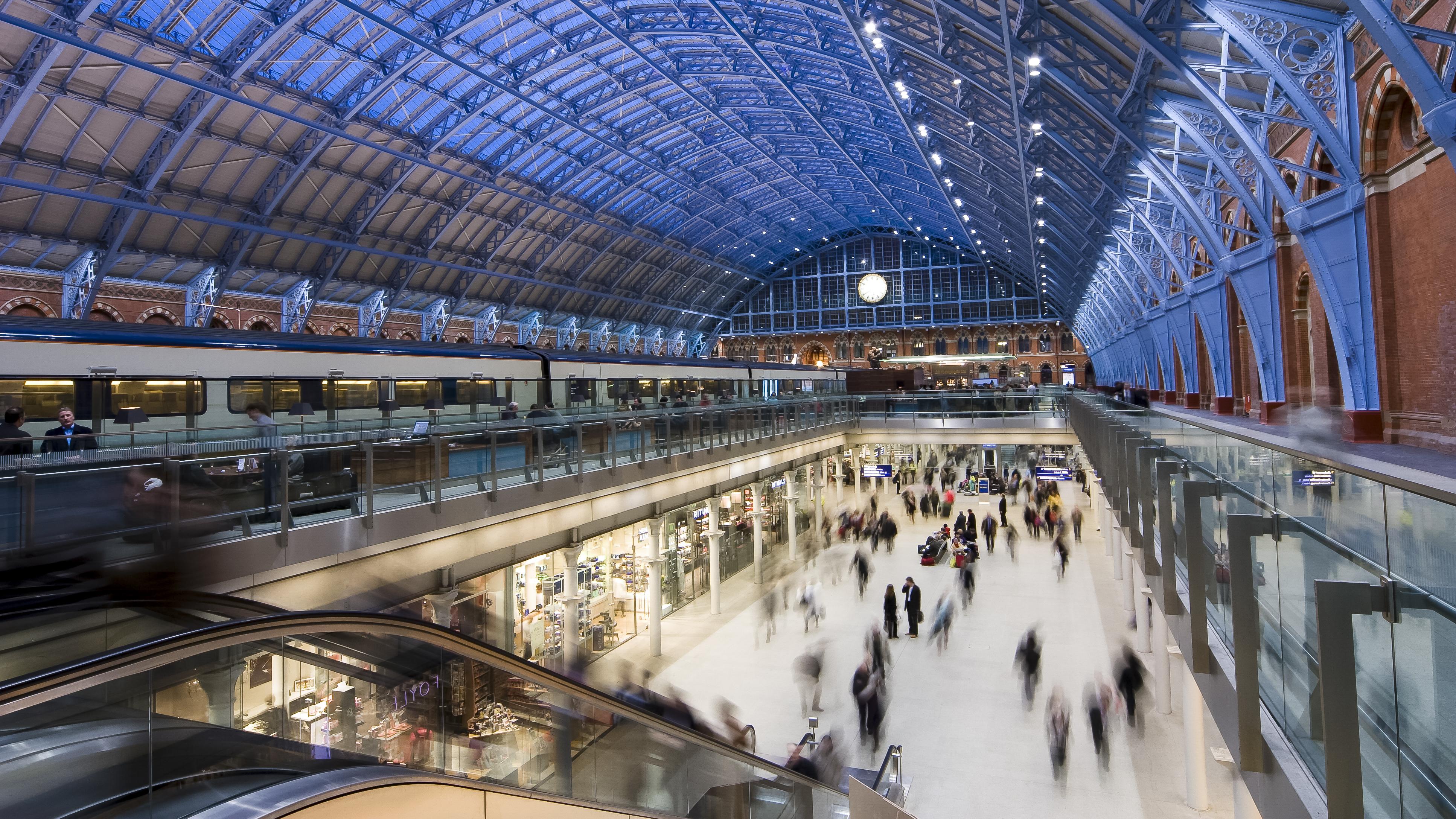 Busy station, low shutter speed